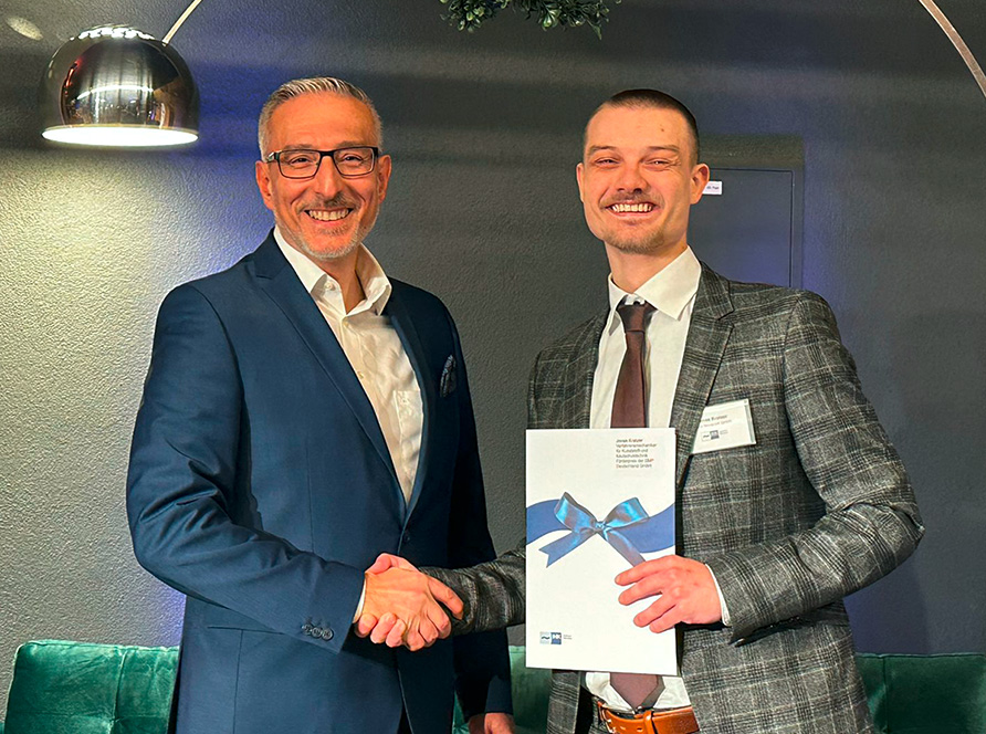 Auszeichnung Förderpreis Jonas Katzer | News | RUCH NOVAPLAST GmbH in Oberkirch